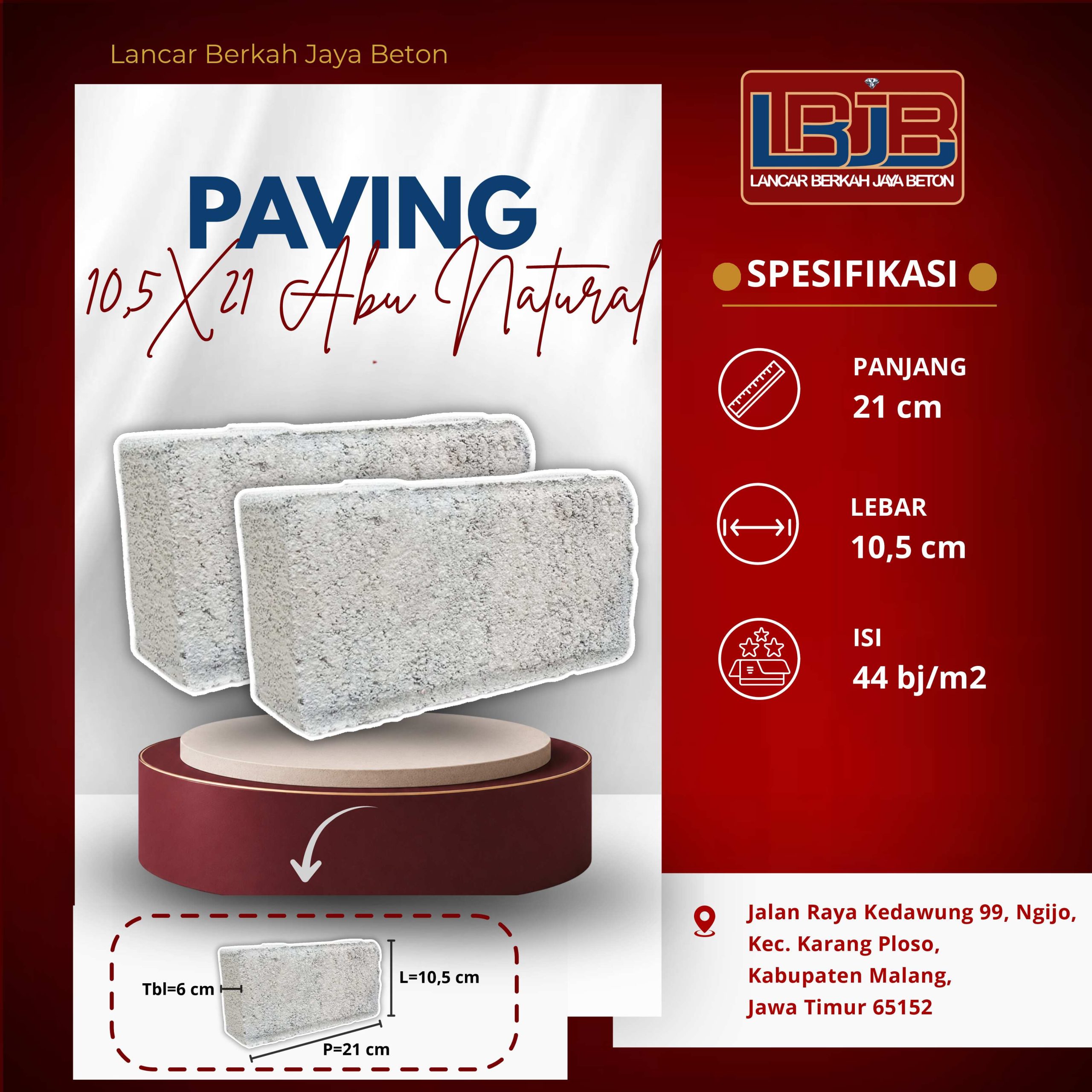 Tumpukan paving block abu natural ukuran 10,5 x 21 cm siap dipasang di lokasi